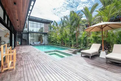 Image de Tropical 6br Luxury Villa – Walk to Canggu’s Shore