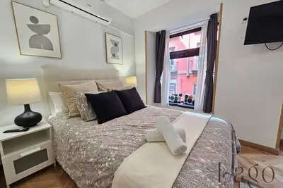 Image de Bright studio apartment with elevator near Sol