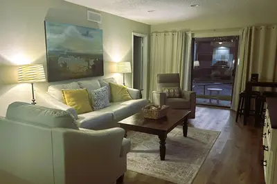 Image de Lake time is calling. Book today and relax!