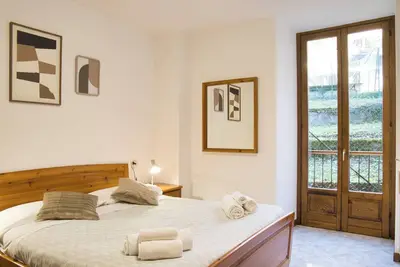 Image de Lòbia in via Parrochiale - app. Pietra (P1)