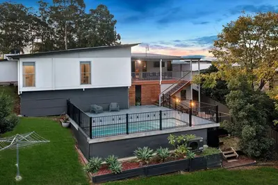 Image de Resort Style Home with Plunge Pool