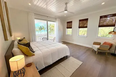 Slipstream 2. 0 - A Modern Beachfront Escape