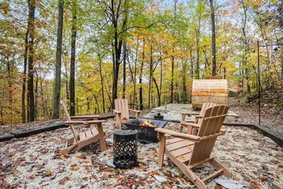 Image de Hot Tub-Cold Plunge-Sauna-Climb Zone-Paved Road