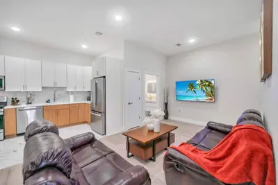 Image de Luxury 2br Near American Dream & Nyc with Balcony with Nyc Skyline View