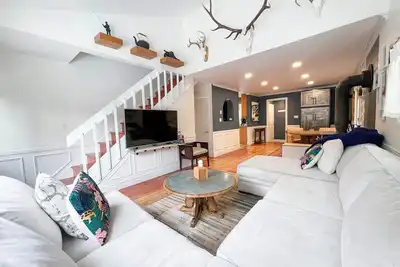 Image de Pet Friendly with Amenities Access at Westin Riverfront, Wood-Burning Fireplace