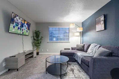 Image de Clean & New 1 Bd - 2 Min Walk To At&T Stadium
