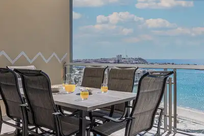 Image de One 1207-Full – Modern Elegance Meets the Sea of Cortez at This Premier Destination