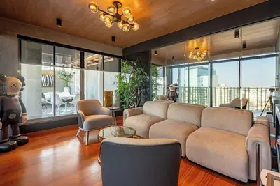 Image de geko | Zenith _2BR Duplex near malecon