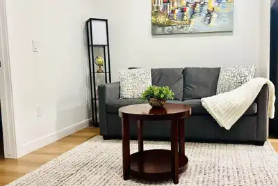 Image de Rockies Retreat |Cozy Modern Suite, Mountain Vibes