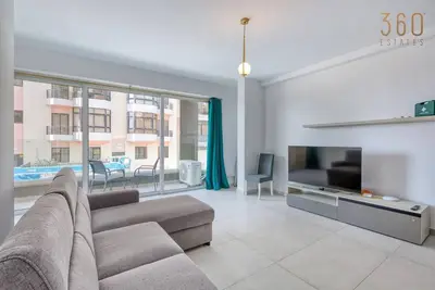 Image de Prime Qawra 3br: Balcony, Ac, Full Kitchen & Wifi