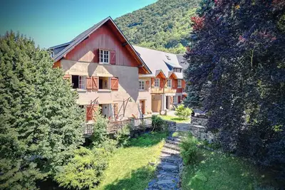 Image de Chalet pour 15 personnes | Vue incroyable, Terrasses & Jardins proche de St Lary