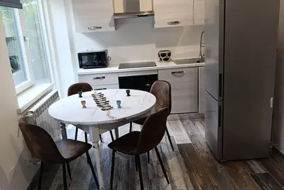 Image de Callisto Near the lake with a warm atmosphere