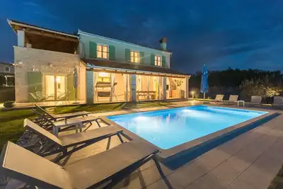 Image de Villa Stella Polaris for 8 persons in Central Istria with private pool, sea view, large garden & kids playground
