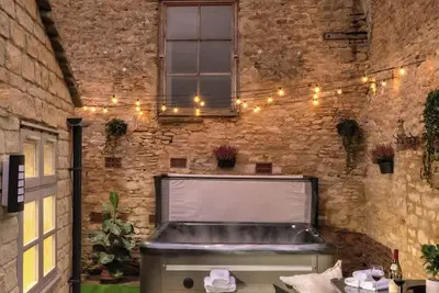 Image de Homestead - Cosy Cotswolds Cottage with Hot Tub