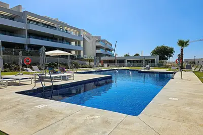 Image de Penthouse apartment in Estepona, 2km from Azata Golf