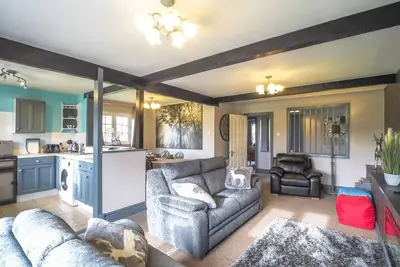 Image de Cosy Cottage With Hot Tub, Dog Friendly. Near Dog Friendly Beaches! Seasonal Heated Outdoor Pool.