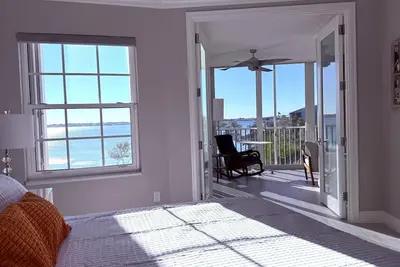 Image de Island Surf Shack- Amazing Waterfront Views & Westward Sunsets -Hutchison Island