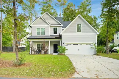 Image de Summerville Family Home, 5 bedrooms, Swingset, Breakfast Included, Pets.