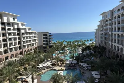 Image de Deal! Christmas at Villa La Valencia ocean-front resort Las Cabos 2 bed/3 bath