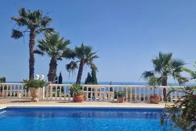 Image de Casa Lena del Sol. 10' from the coast with unparalleled ocean views