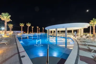 Image de Encantame Soleil|Lux 3br|Heated pool|Slide|Sleeps8