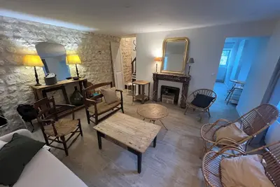 Image de Maison de campagne en hyper centre \nCentre historique de Bourges à pied-parking