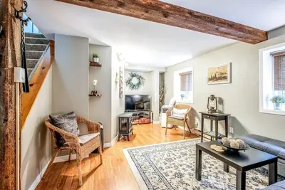 Image de The Cabin - Cottage Vibes & Close to the Action