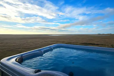 Image de Hítarneskot – Private Hot Tub Cottage in Snæfellsnes