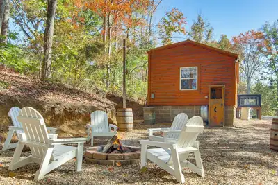 Image de 6 Mi to Great Smoky Mtns: Cozy Retreat in Cosby!