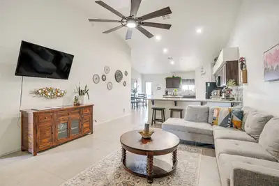 Image de Hike, Golf & Explore Yuma: Home w/ Private Patio