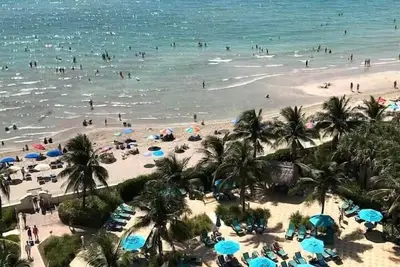 Image de Direct Beachfront 1br • Steps to Sand • Heated Pool