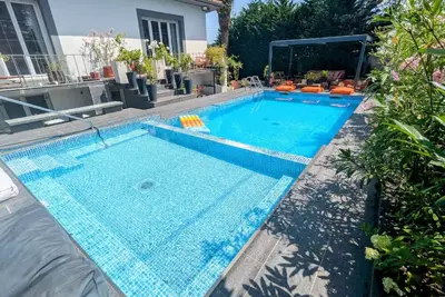 Image de 4-bedroom house in fabulous Anglet with Ac and Pool