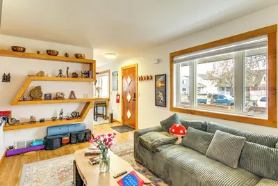 Image de 12 Mi to Bozeman: Pet-Friendly Gem w/ Sauna & Yard