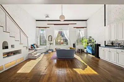 Image de 2 Bed Loft- Firehouse from 1920s - Healing Energy