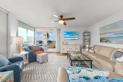 Image de Sea Shells & Family Tides: Island Beach Club Retreat with Gulf Views