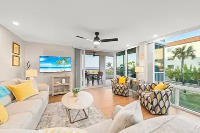 Image de Island Beach Club #210c – Beach View Bliss on Sanibel Island