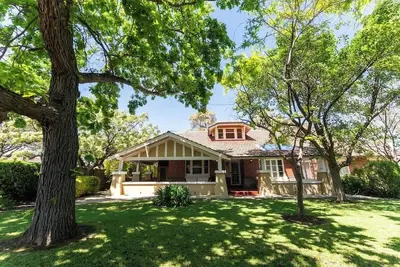 Image de Carlyle Bungalow Summ