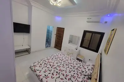 Image de 2 chambres salon immeuble neuf Ouest foire