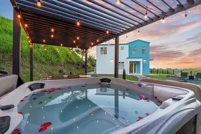 Image de Oceanview Luxury Villa Near El Yunque w/Hot Tub