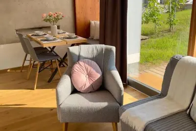 Image de At home in the location