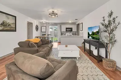 Image de Pet Friendly | Near S&W Hospital