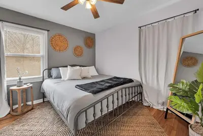 Image de Comfortable Home | New Remodel