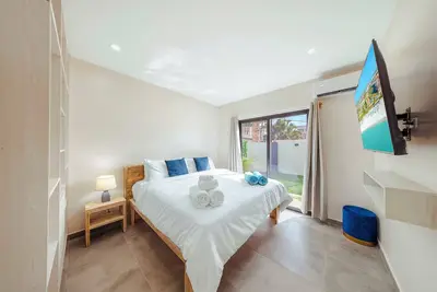 Image de New Sea La Vie Suites at Palm Beach -Suite #3 2br/1br W/ Pool&Jacuzzi