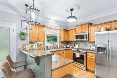 Image de Spacious Atlanta Retreat with Fire Pit