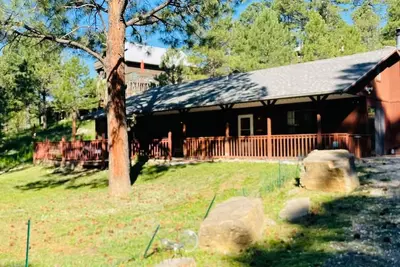 Image de Ruidoso Cabin • Fp-Hottub • Sleeps 10-wild horses, elk views! Pets ok