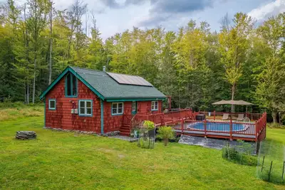 Image de Red Chalet Cabin Catskills In Grahamsville Near Hiking and Views