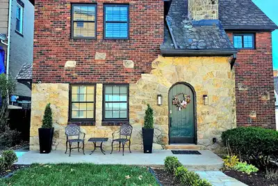 Image de Luxurious, Modern Home in Pittsburgh's Mt. Washington Neighborhood