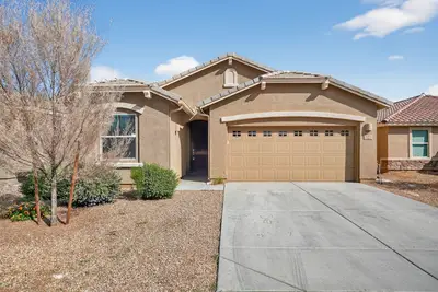 Image de Welcoming 4-bedroom house with comfort in Glendale