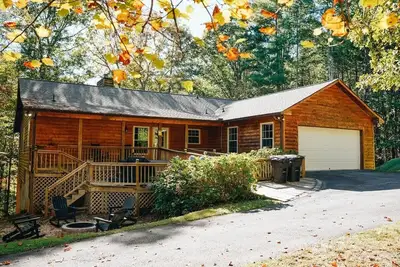 Image de Misty Mountain Getaway - Hot tub & Scenic View