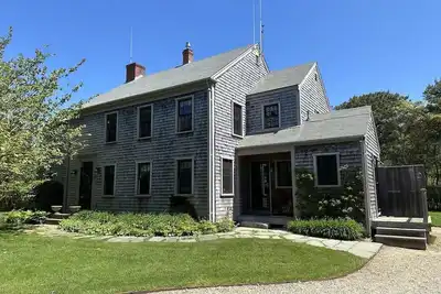 Image de 23 Sesapana Road - Quatre Chambres Maison, Couchages 10